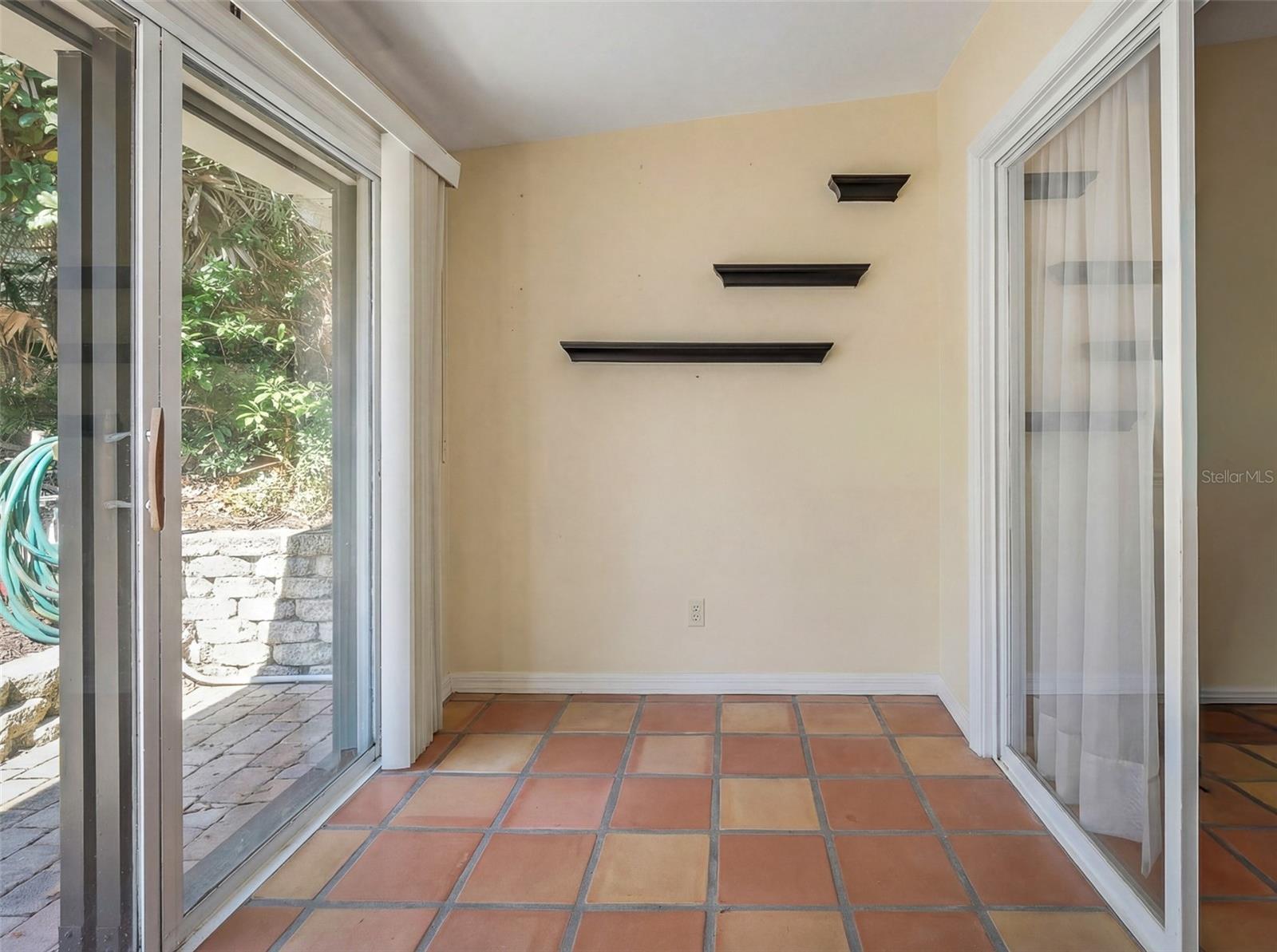 Image 24 of 53 For 4208 Gull Cove