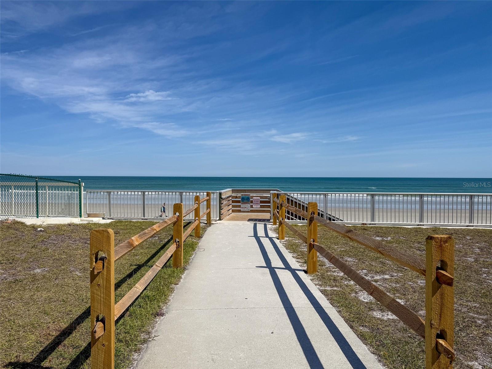 Image 36 of 53 For 4208 Gull Cove