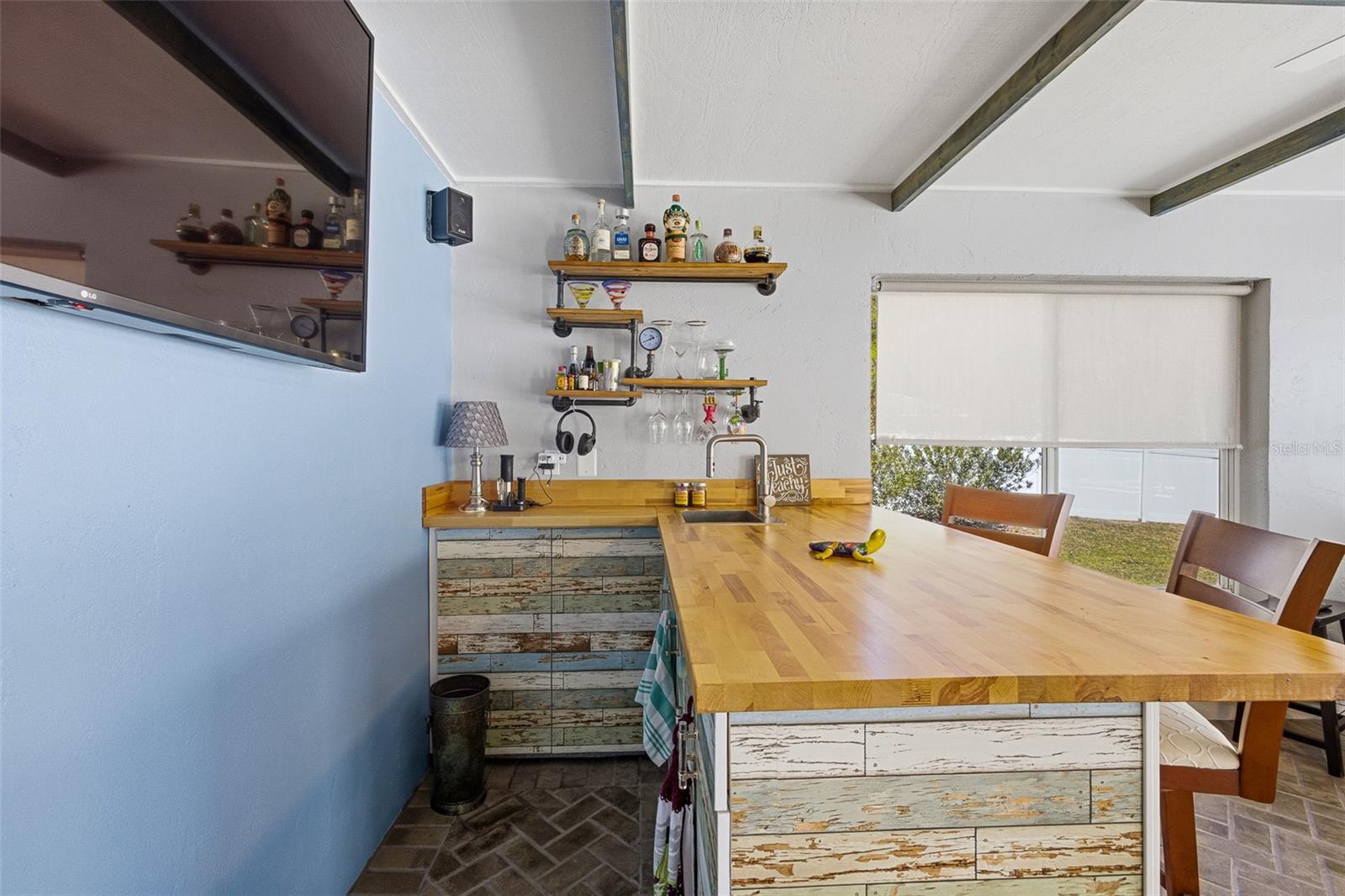 Image 17 of 70 For 893 Bolton Road