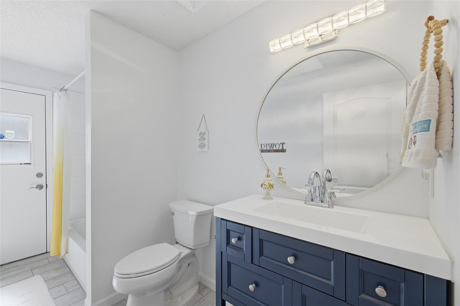 Image 31 of 70 For 893 Bolton Road