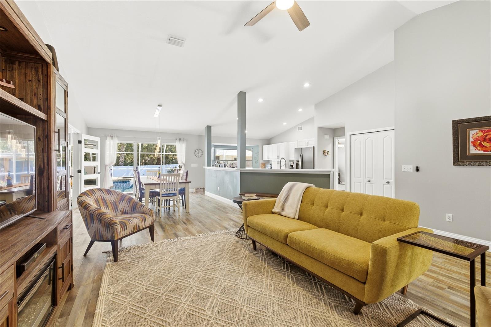 Image 8 of 70 For 893 Bolton Road