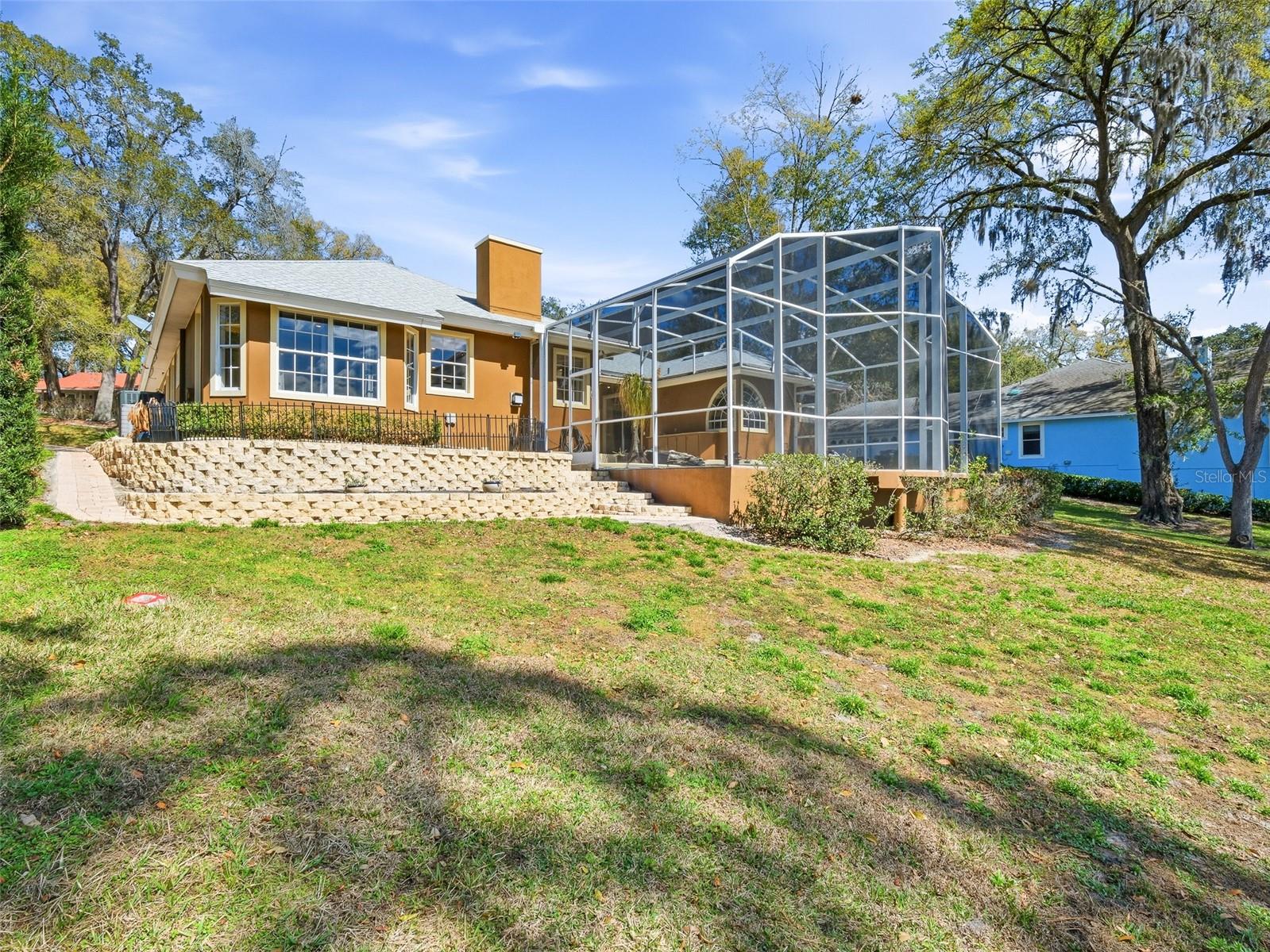 Image 11 of 59 For 1996 Tournament Drive