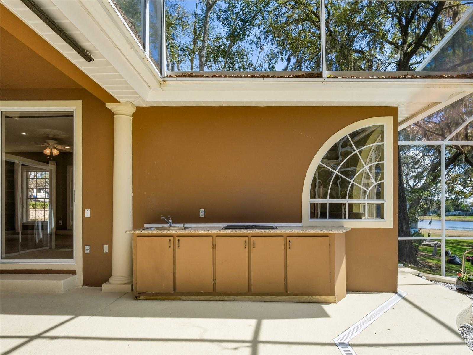 Image 14 of 59 For 1996 Tournament Drive