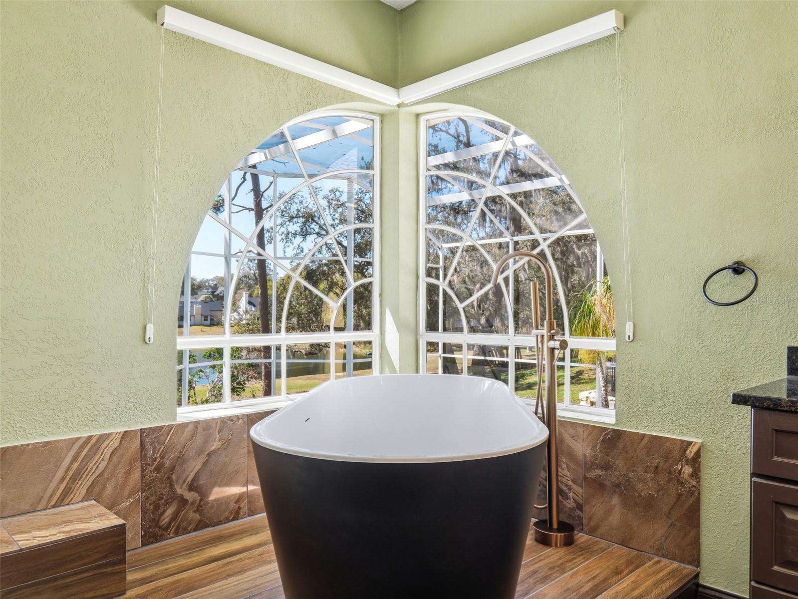 Image 33 of 59 For 1996 Tournament Drive