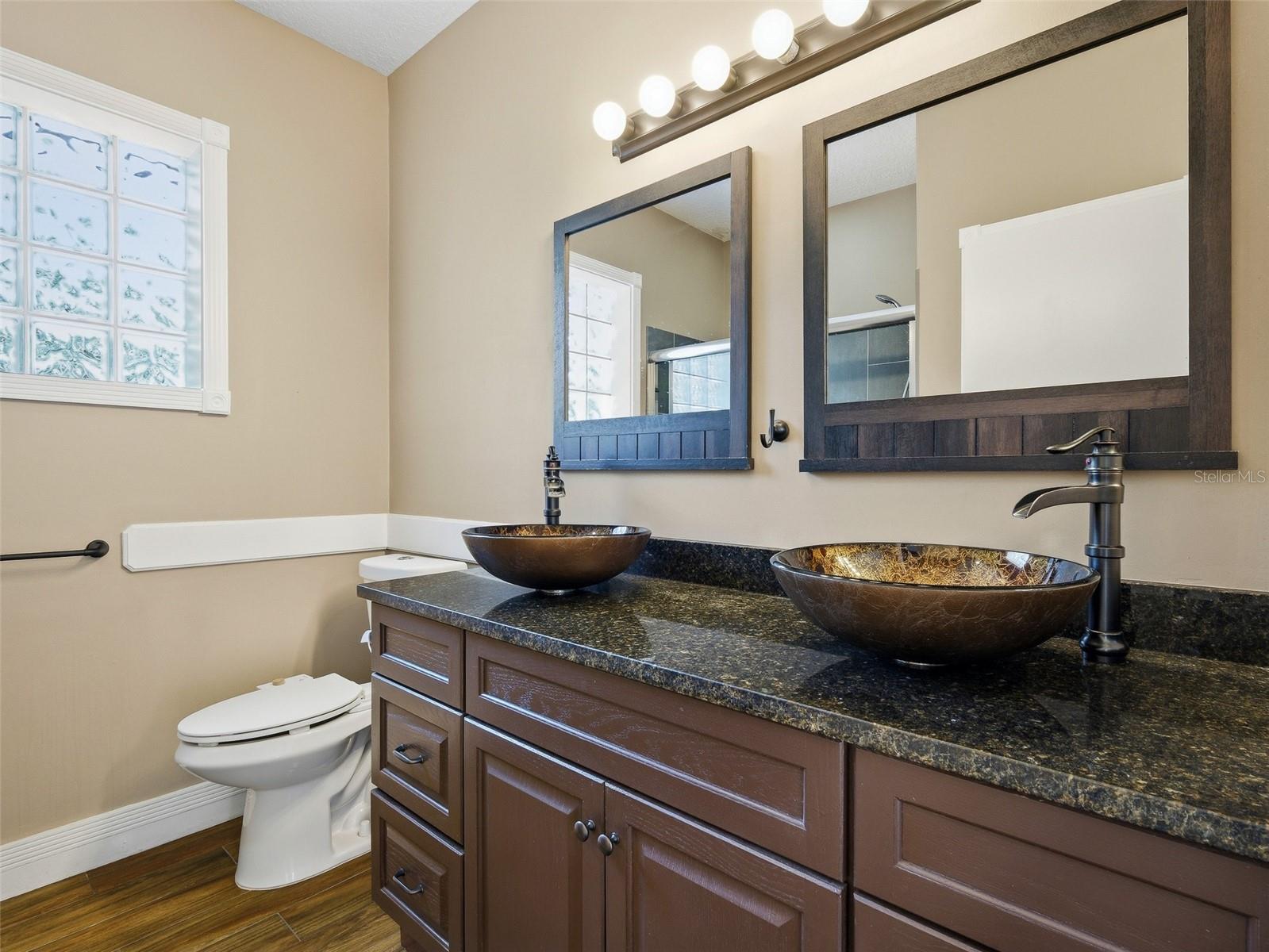 Image 39 of 59 For 1996 Tournament Drive