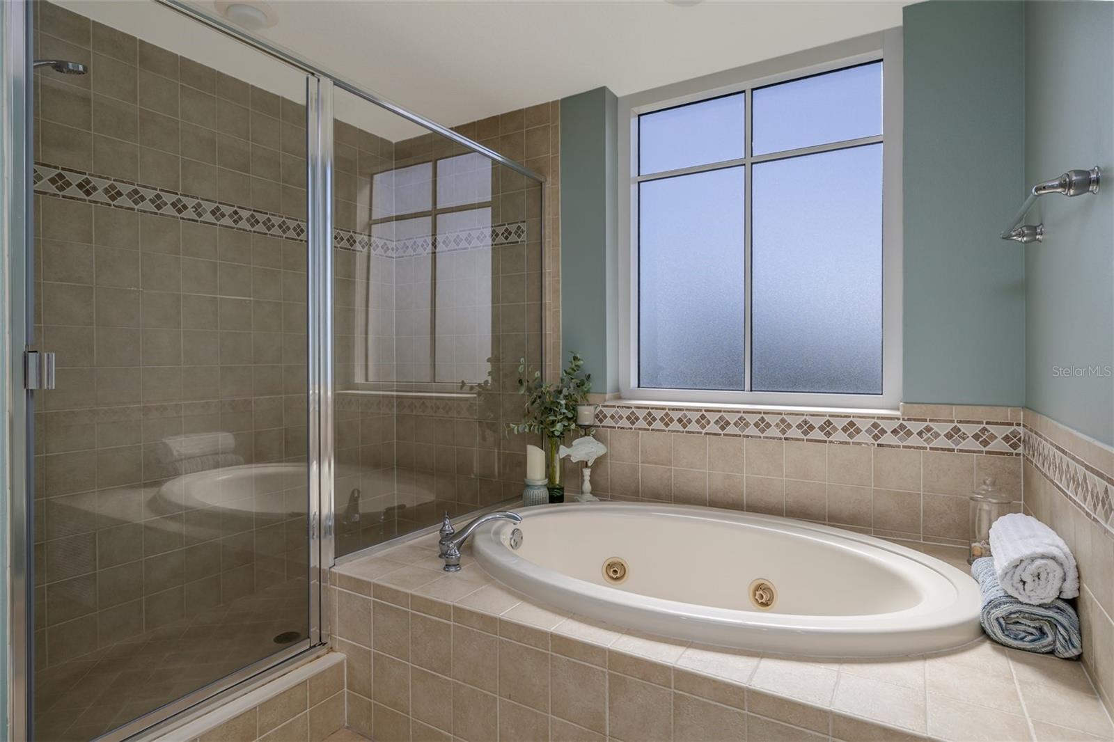 Image 15 of 43 For 250 Minorca Beach Way 406