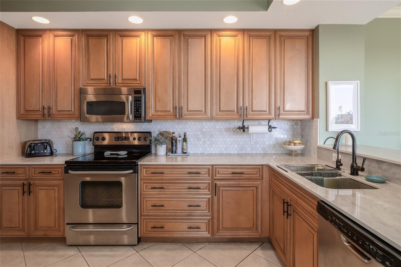 Image 32 of 43 For 250 Minorca Beach Way 406