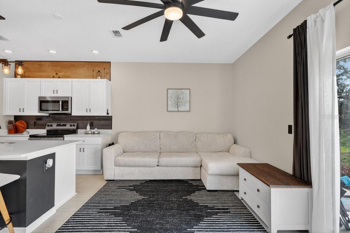 Image 16 of 46 For 350 River Front Way