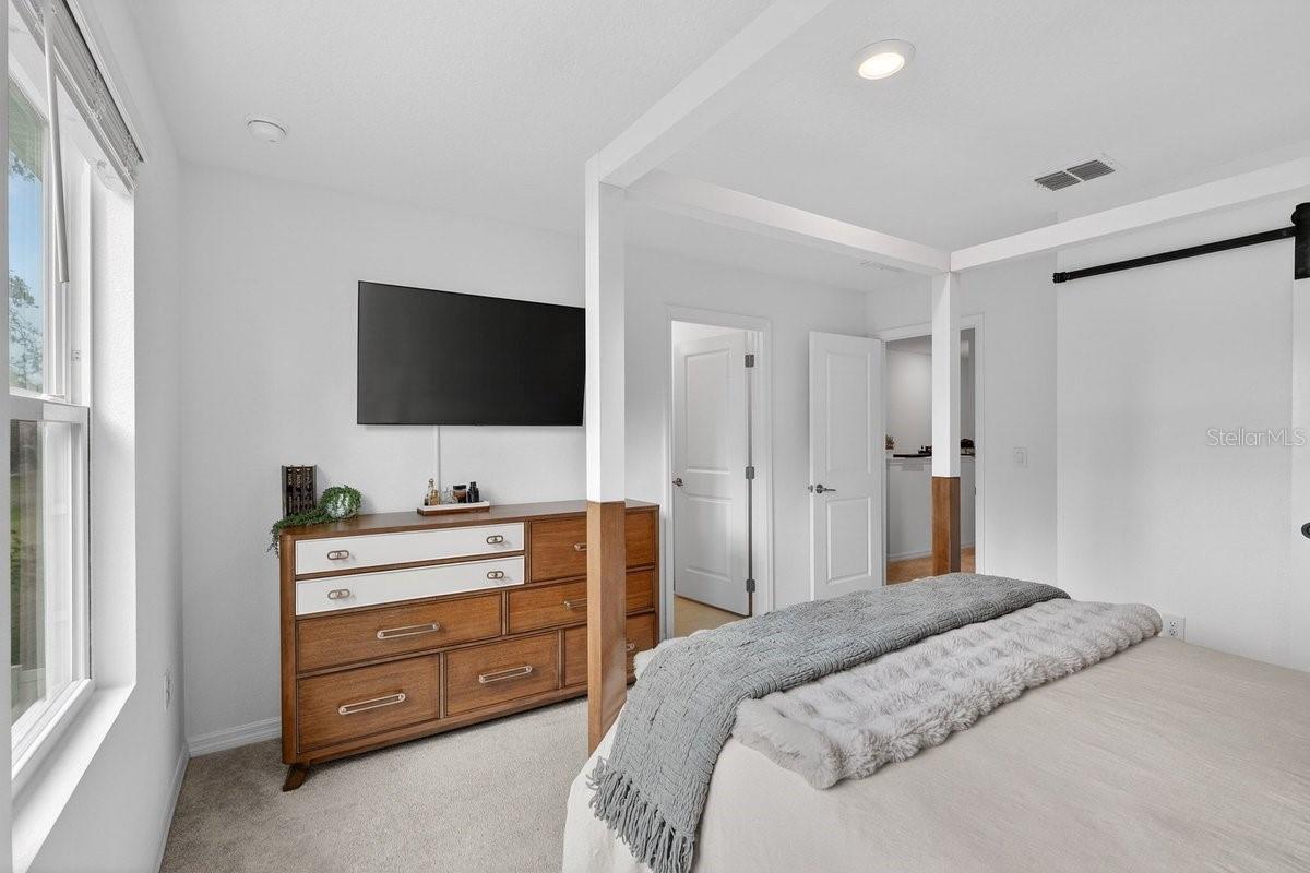 Image 21 of 46 For 350 River Front Way