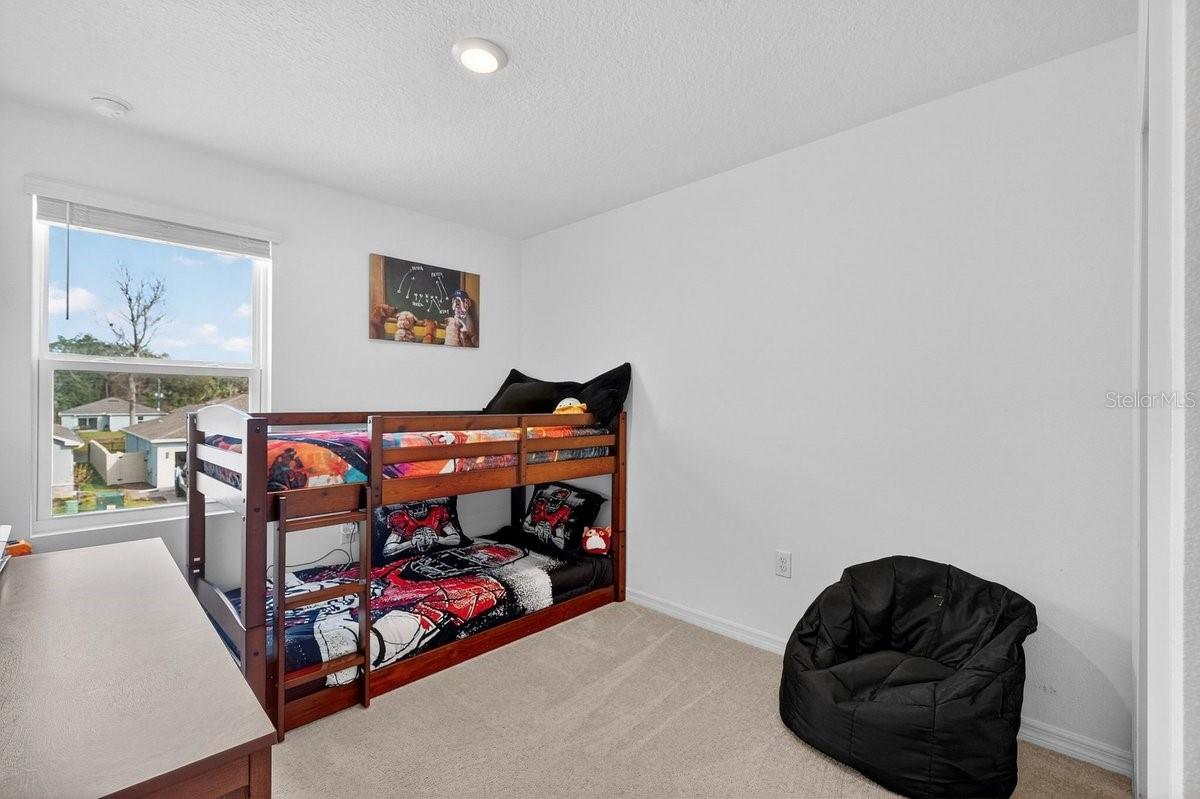 Image 25 of 46 For 350 River Front Way