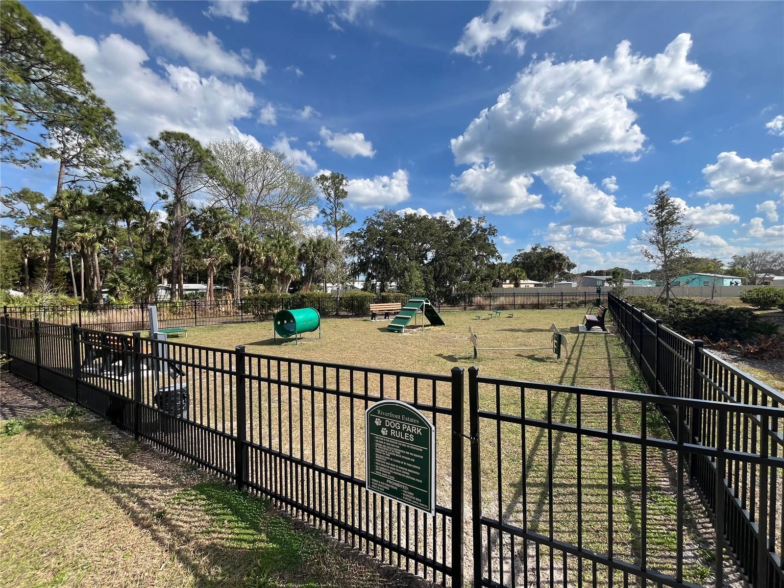 Image 37 of 46 For 350 River Front Way