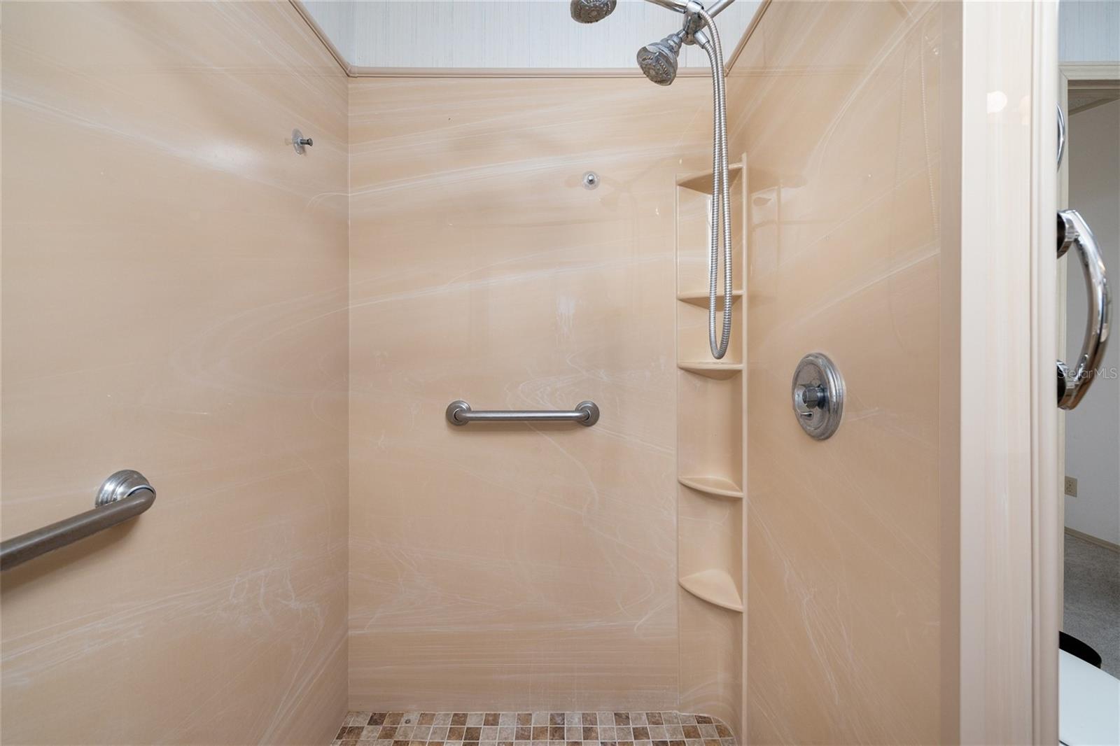 Image 22 of 55 For 721 Navigators Way