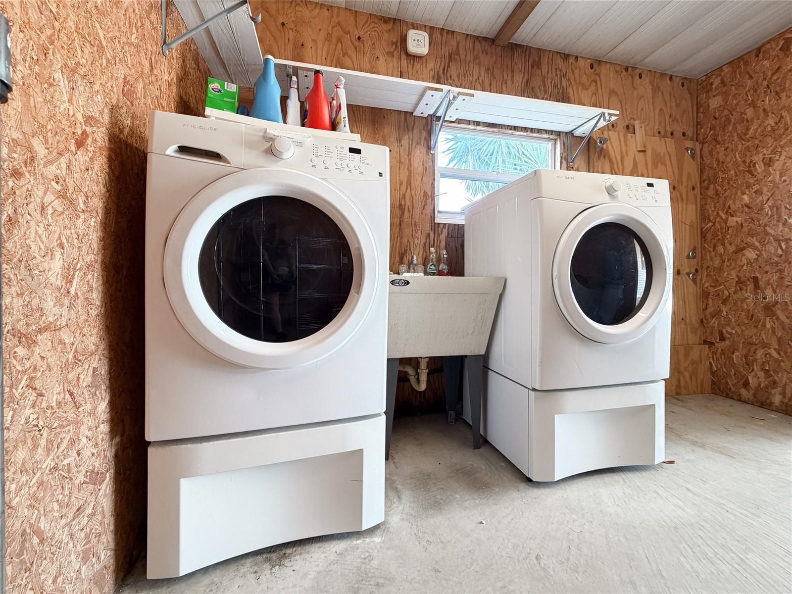 Image 28 of 55 For 721 Navigators Way