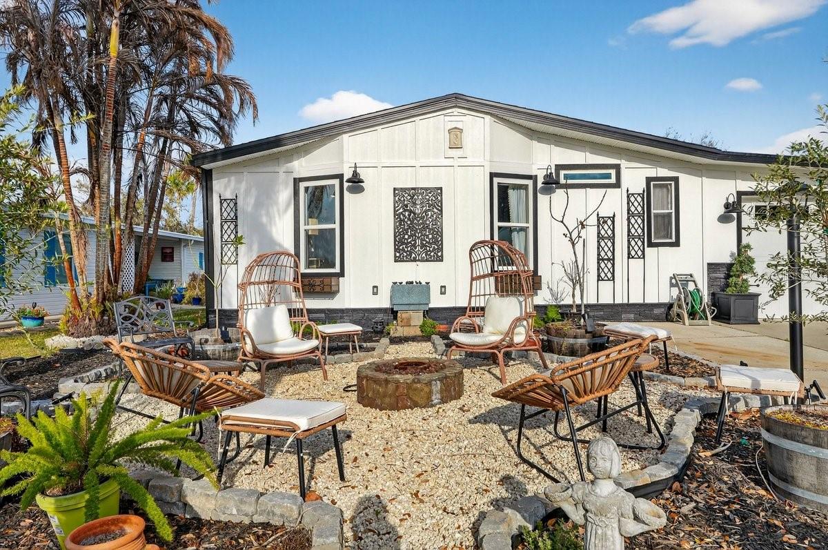 Image 12 of 73 For 747 Navigators Way