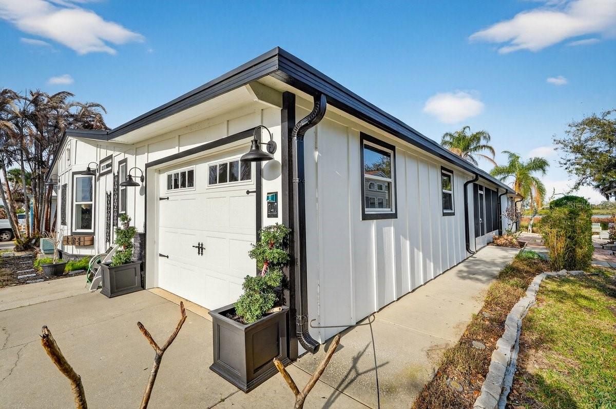 Image 14 of 73 For 747 Navigators Way