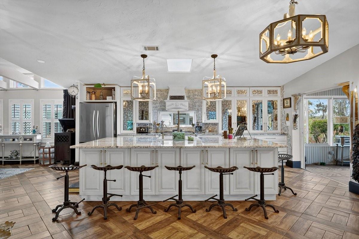 Image 27 of 73 For 747 Navigators Way