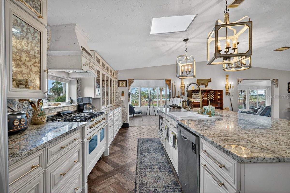 Image 30 of 73 For 747 Navigators Way