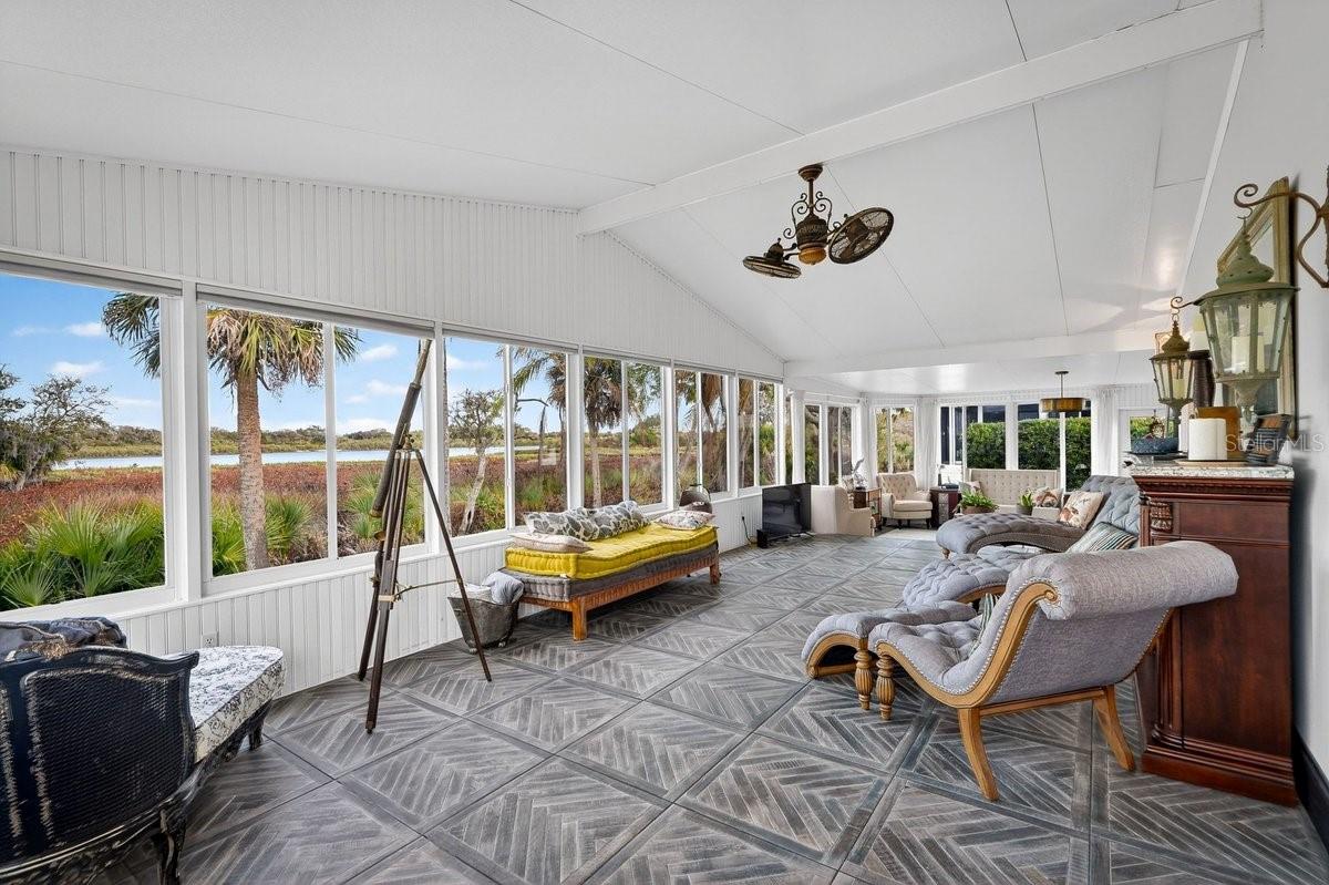 Image 33 of 73 For 747 Navigators Way