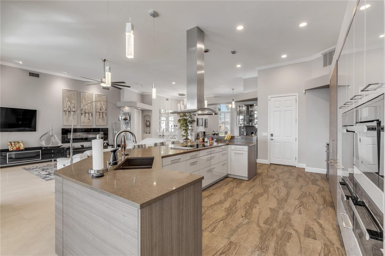 Image 43 of 100 For 133 Via Capri