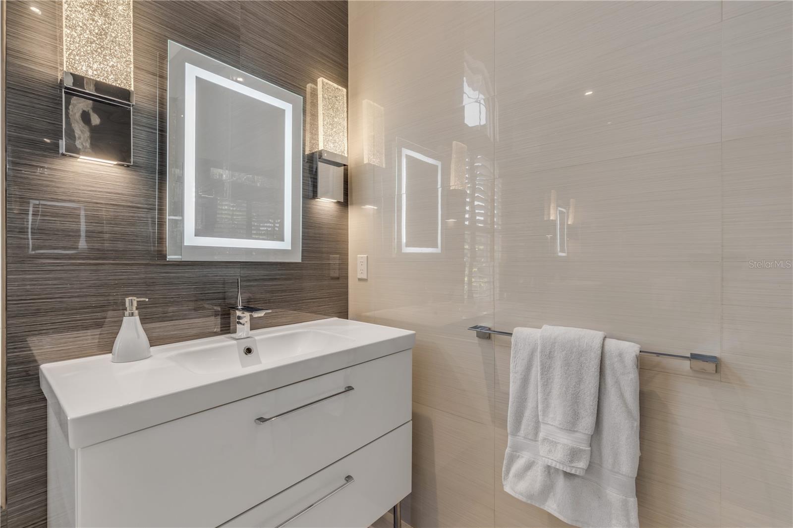 Image 68 of 100 For 133 Via Capri