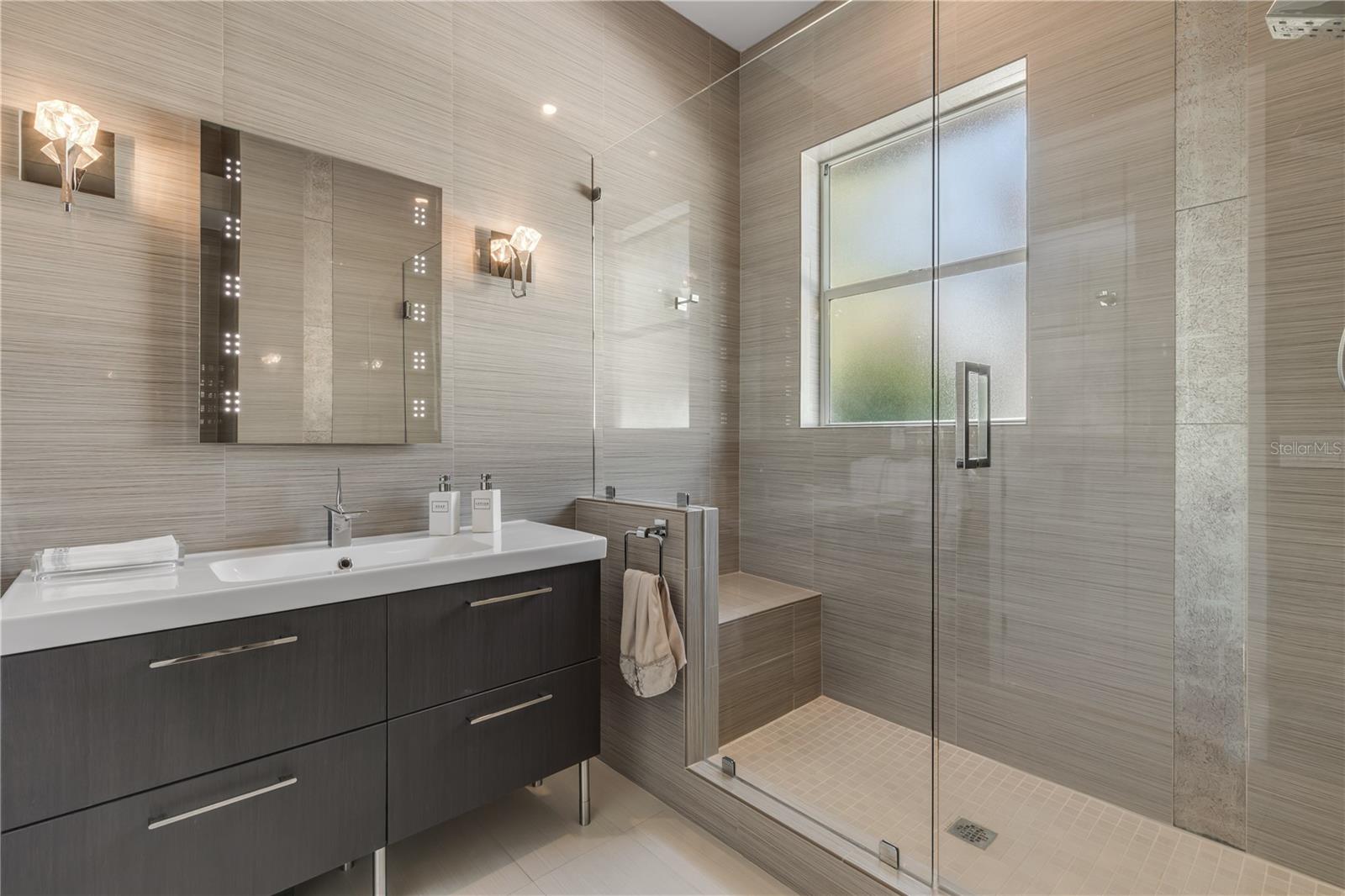 Image 75 of 100 For 133 Via Capri