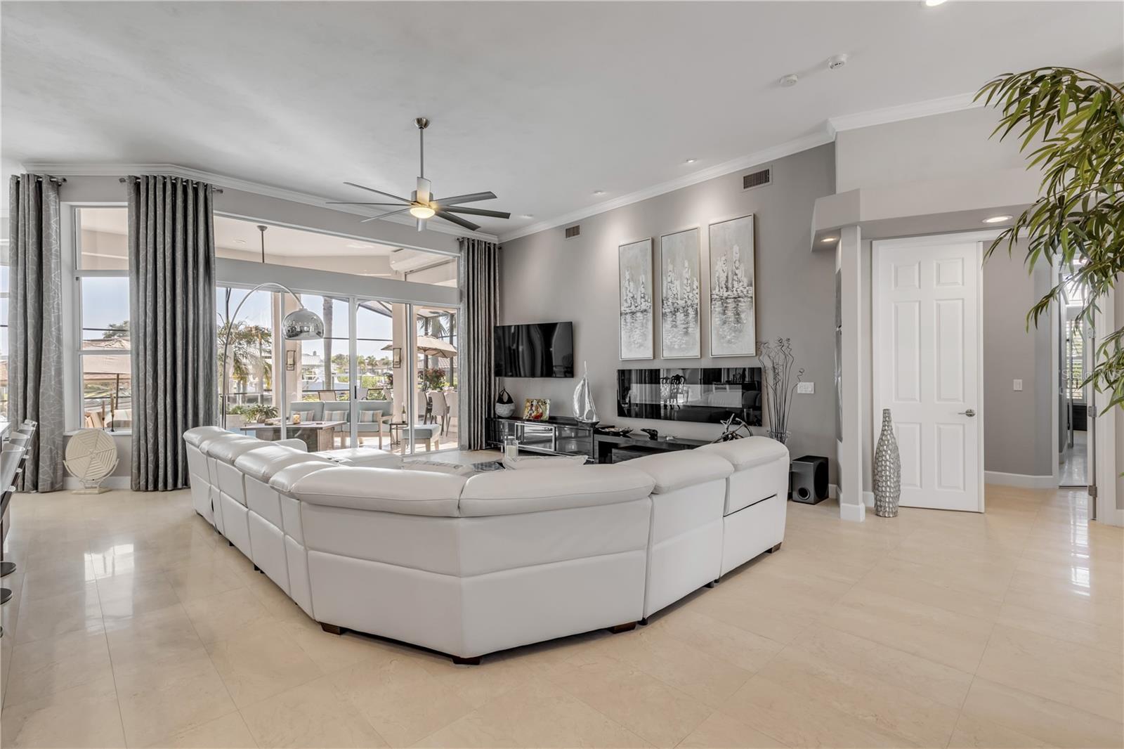 Image 94 of 100 For 133 Via Capri