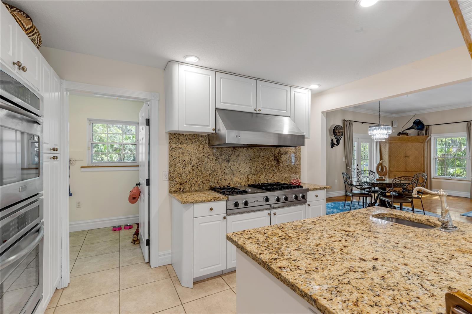 Image 25 of 100 For 2101 Knittle Circle