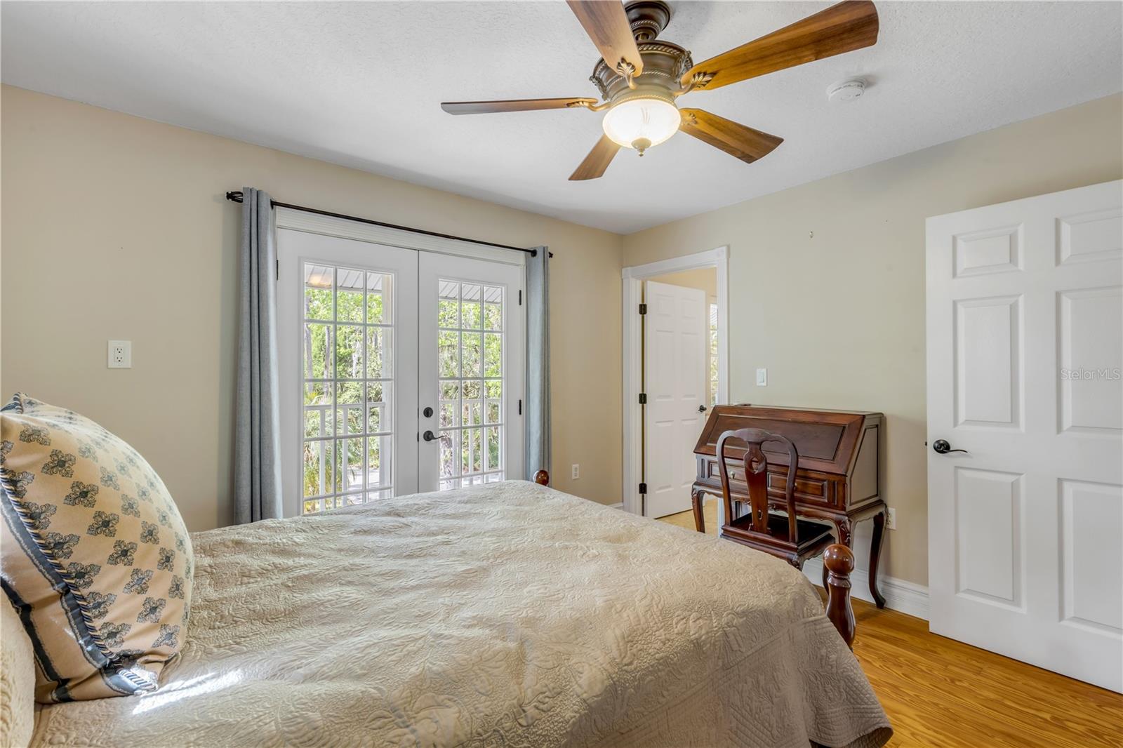 Image 37 of 100 For 2101 Knittle Circle