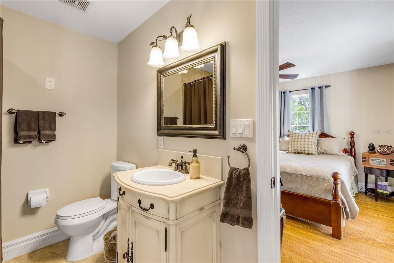 Image 39 of 100 For 2101 Knittle Circle