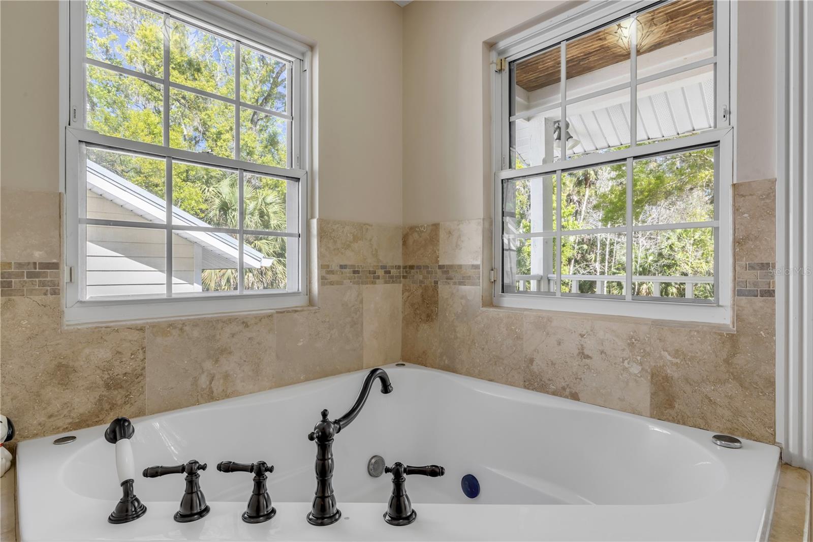 Image 57 of 100 For 2101 Knittle Circle