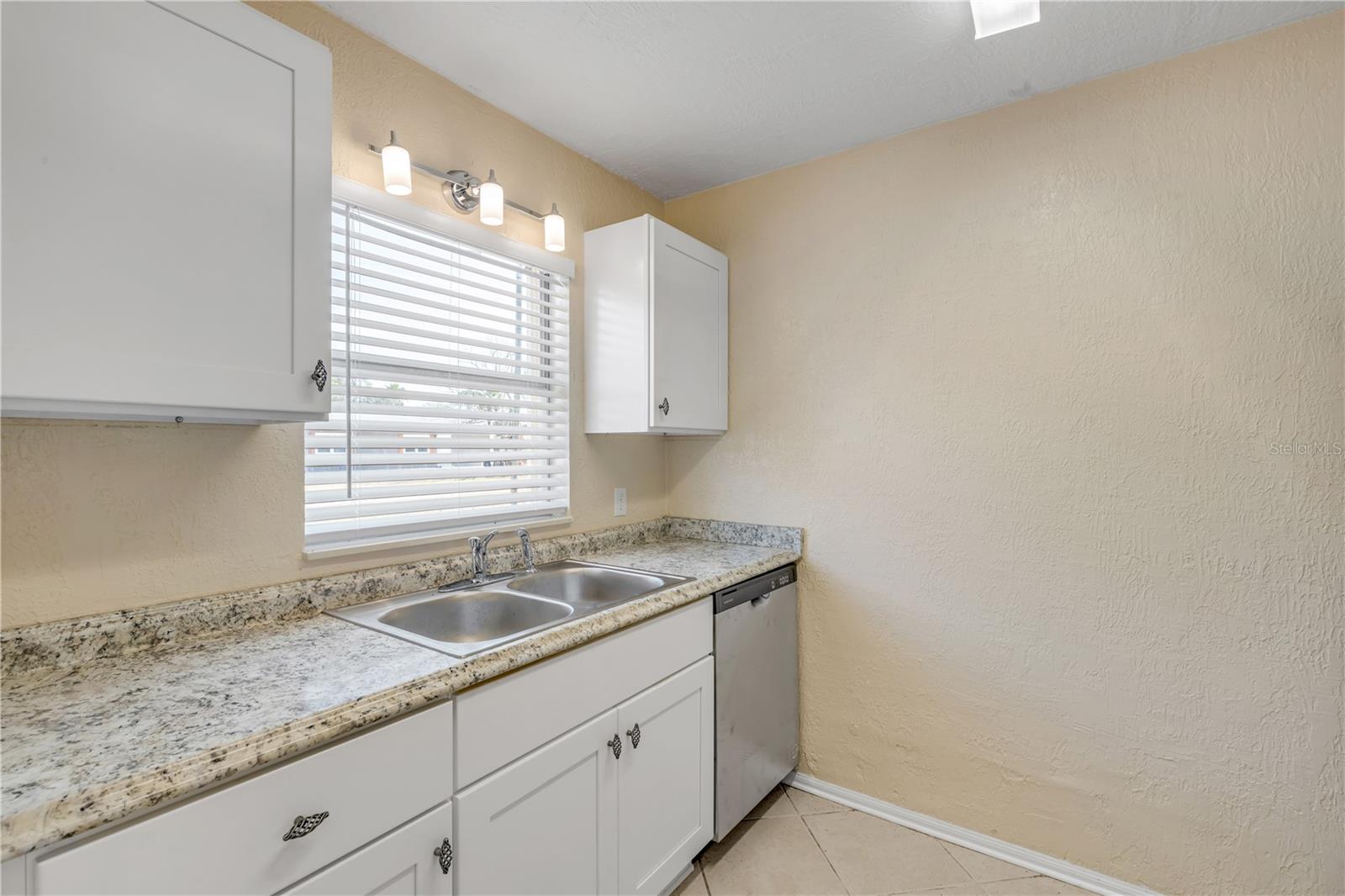 Image 38 of 60 For 1930 Fern Palm Drive