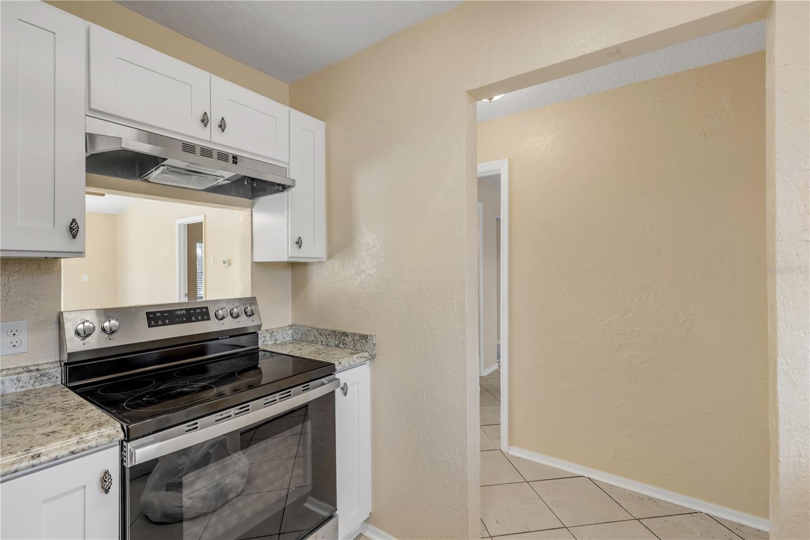 Image 40 of 60 For 1930 Fern Palm Drive