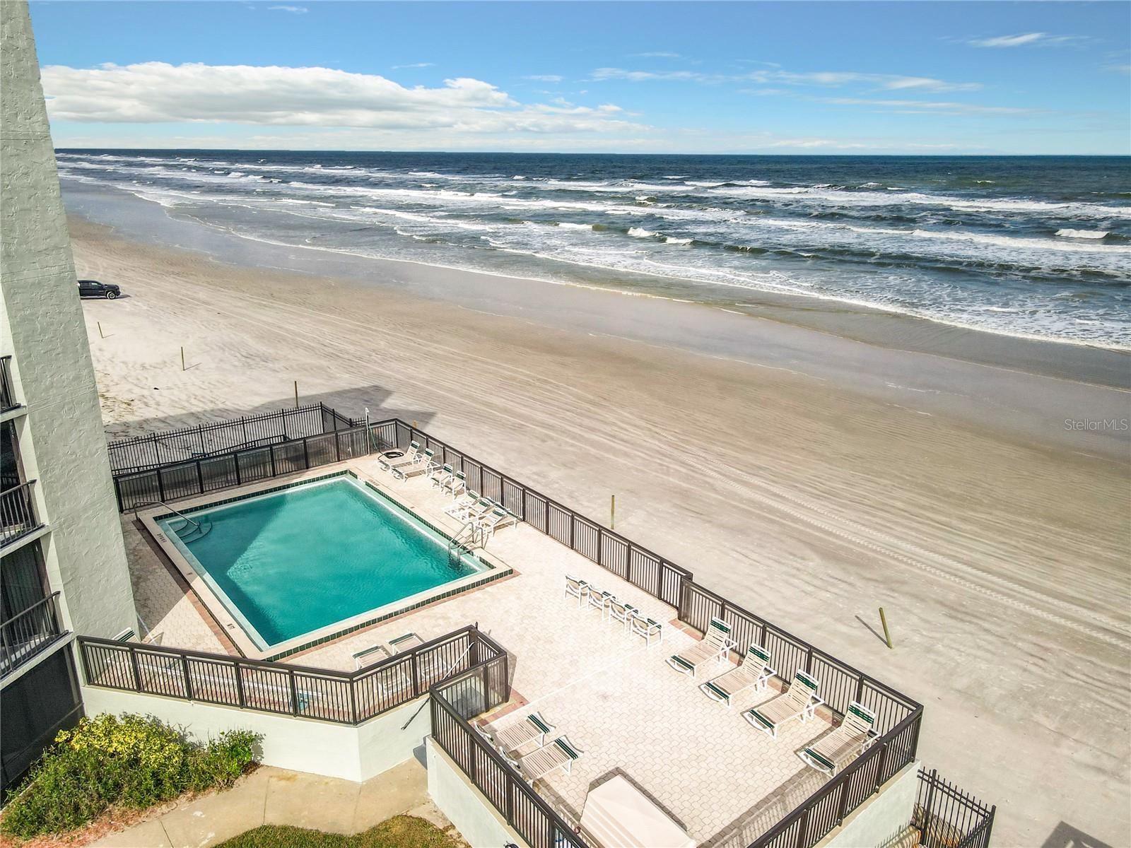 Image 3 of 40 For 3405 Atlantic Avenue 502