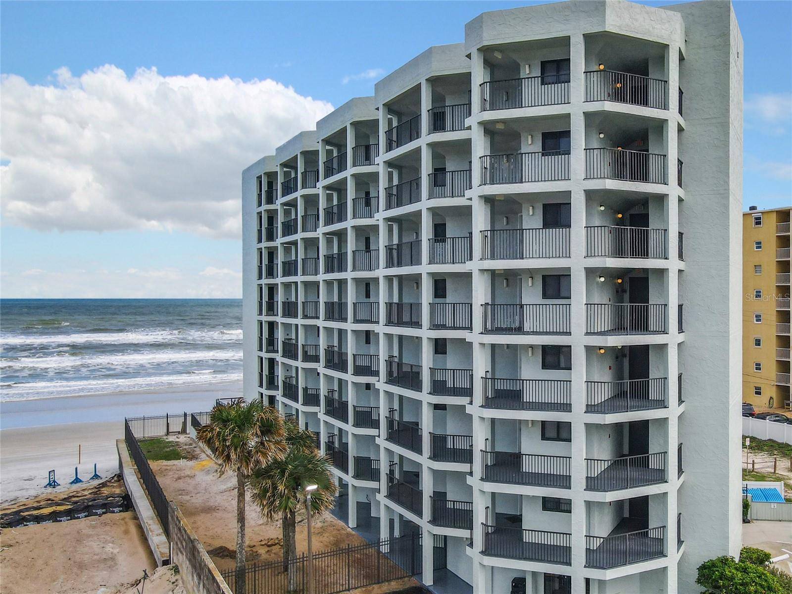 Image 6 of 40 For 3405 Atlantic Avenue 502