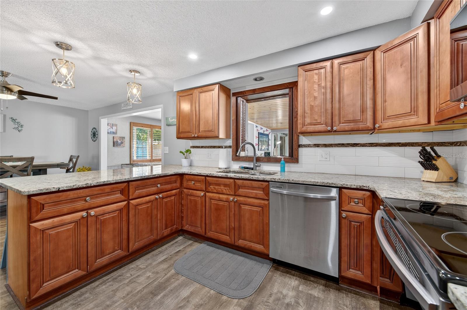 Image 14 of 43 For 1010 Fernald Street