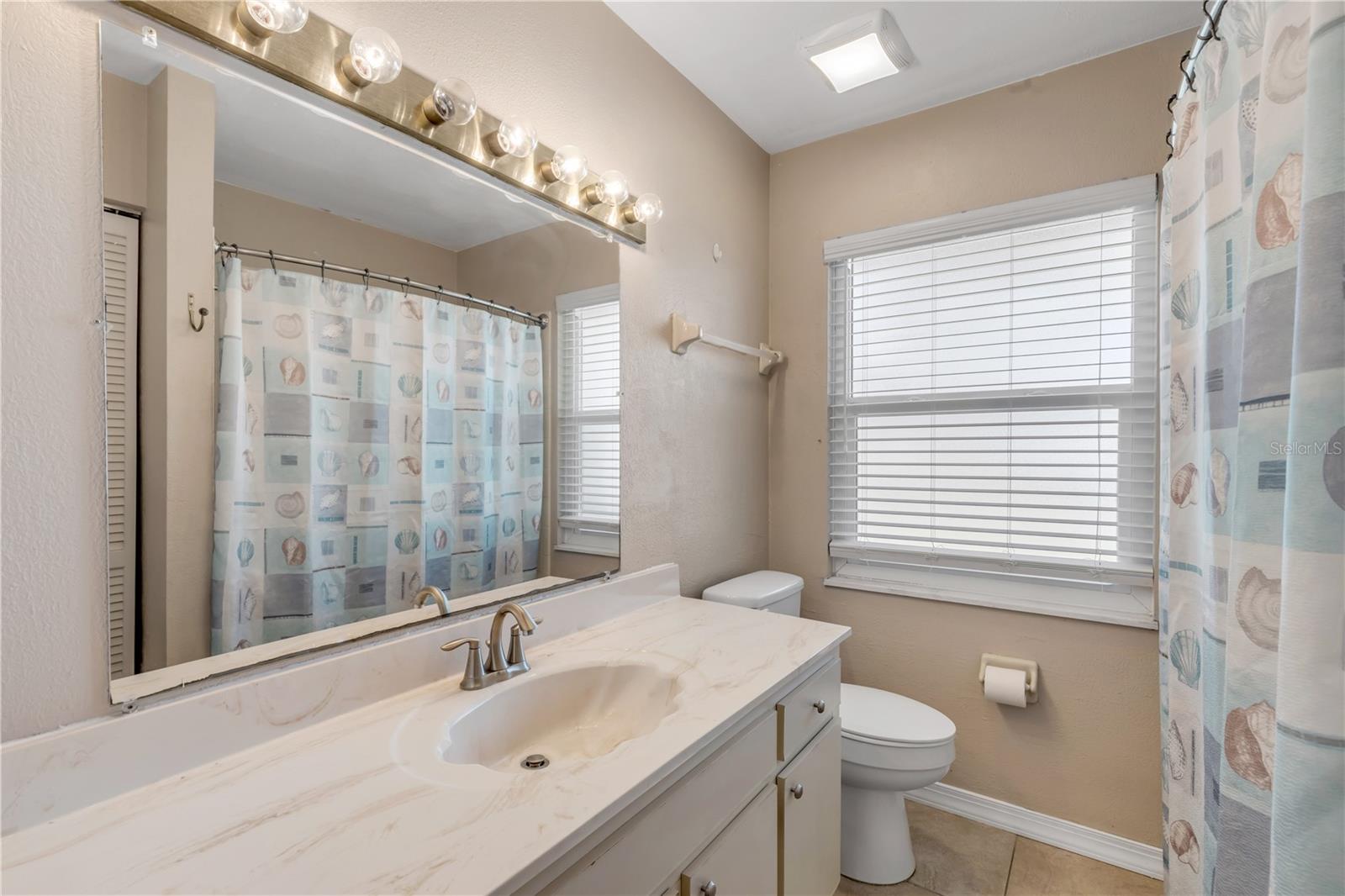 Image 27 of 50 For 240 Bob White Court 240