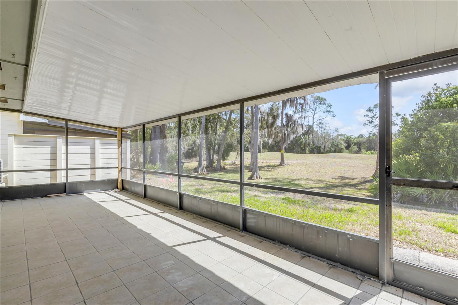 Image 31 of 50 For 240 Bob White Court 240