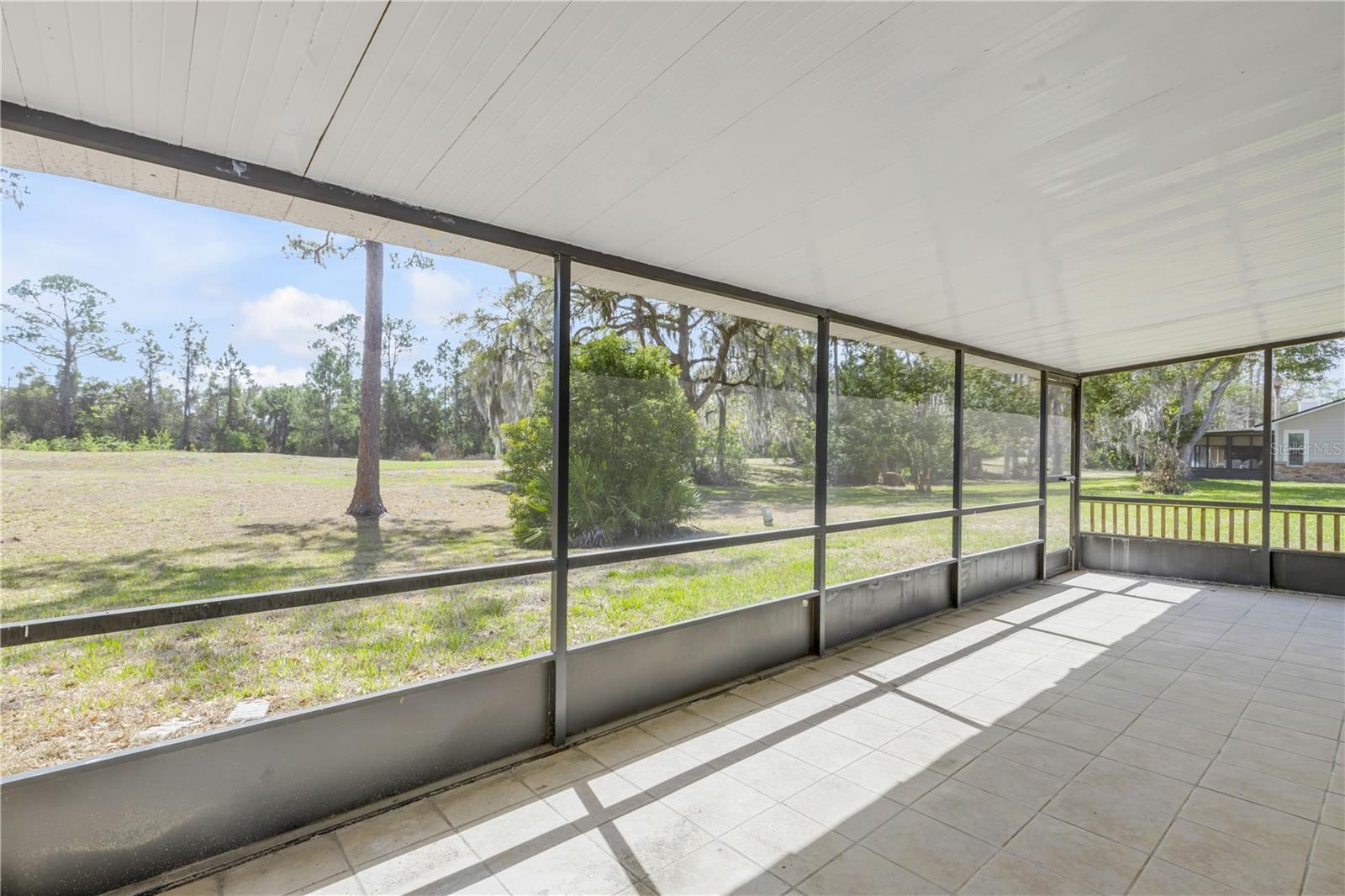 Image 33 of 50 For 240 Bob White Court 240