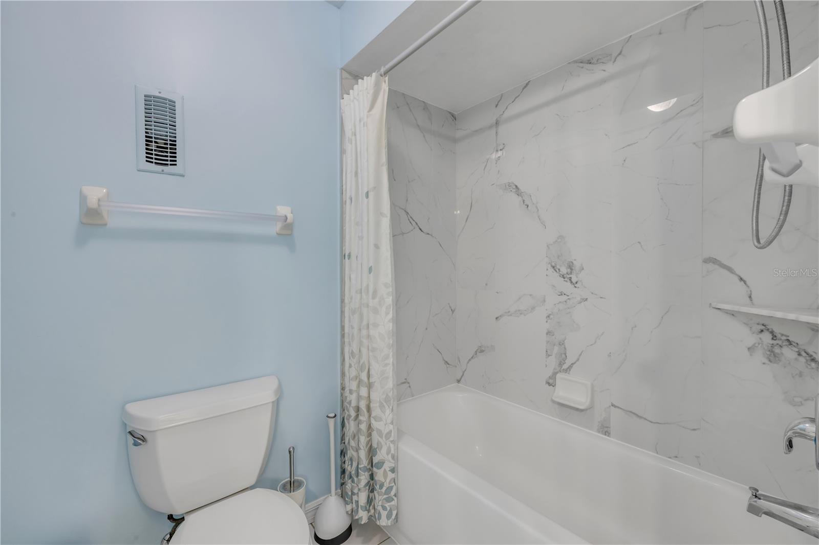 Image 22 of 38 For 4531 Nettle Creek Court