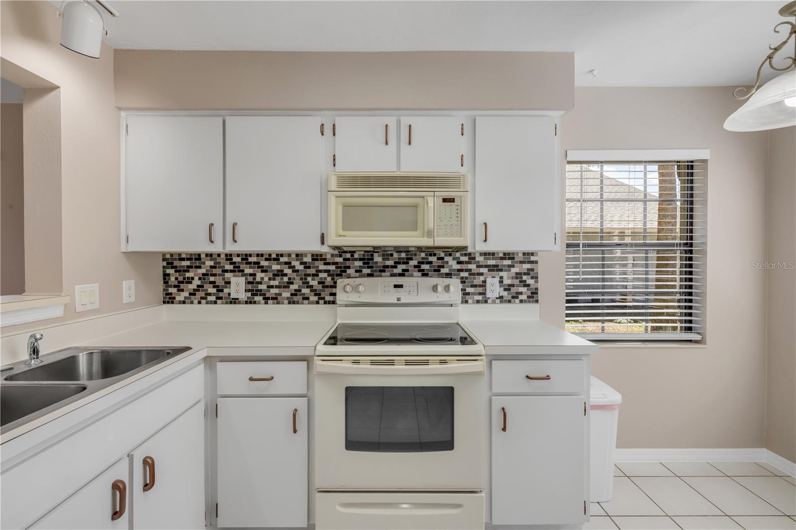 Image 5 of 38 For 4531 Nettle Creek Court