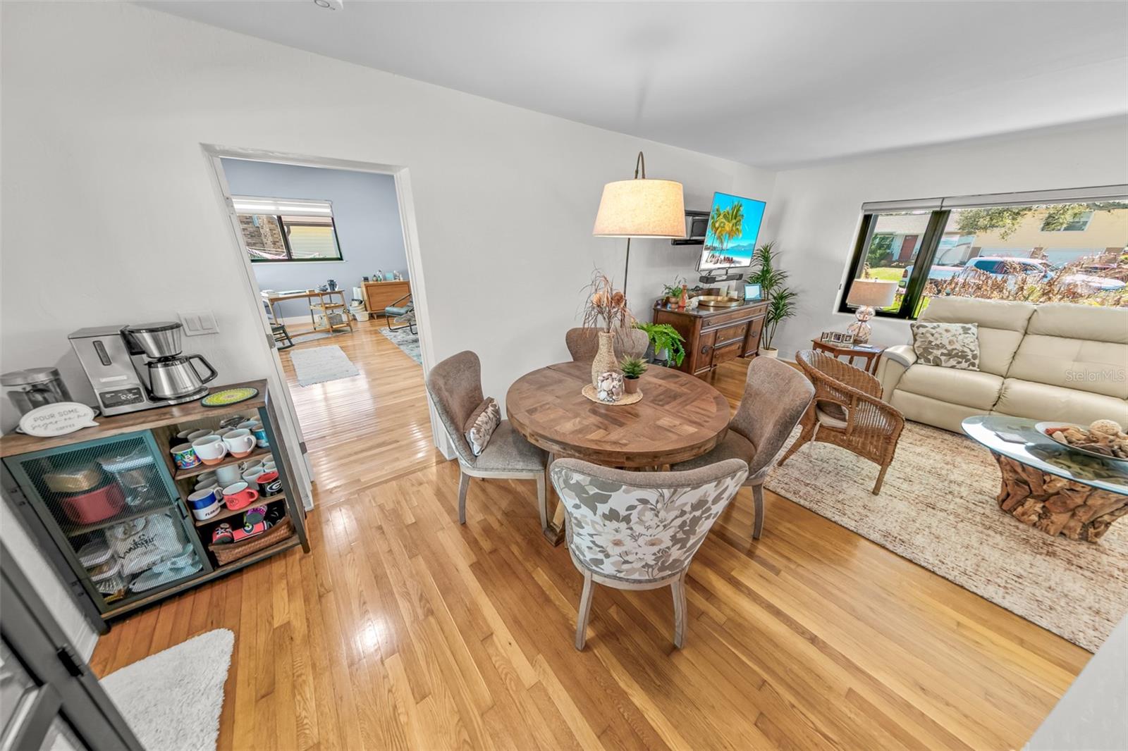 Image 17 of 46 For 2 Pleasant View Circle