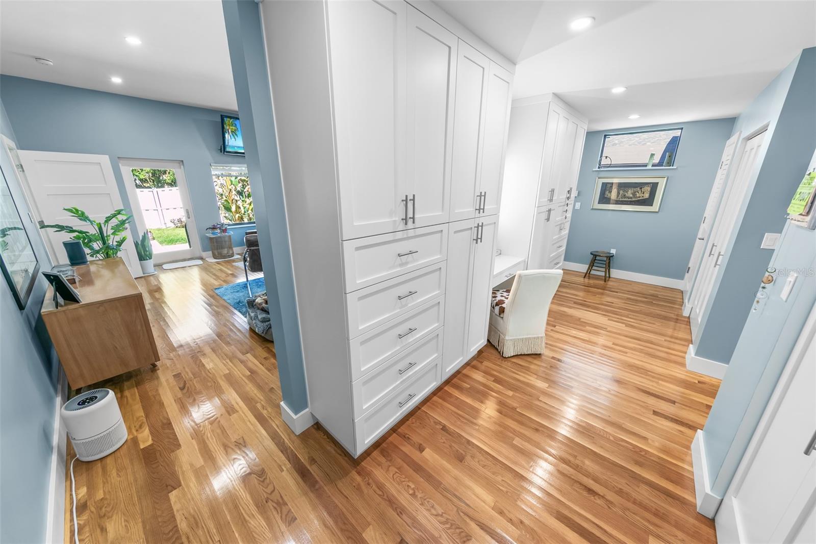 Image 22 of 46 For 2 Pleasant View Circle