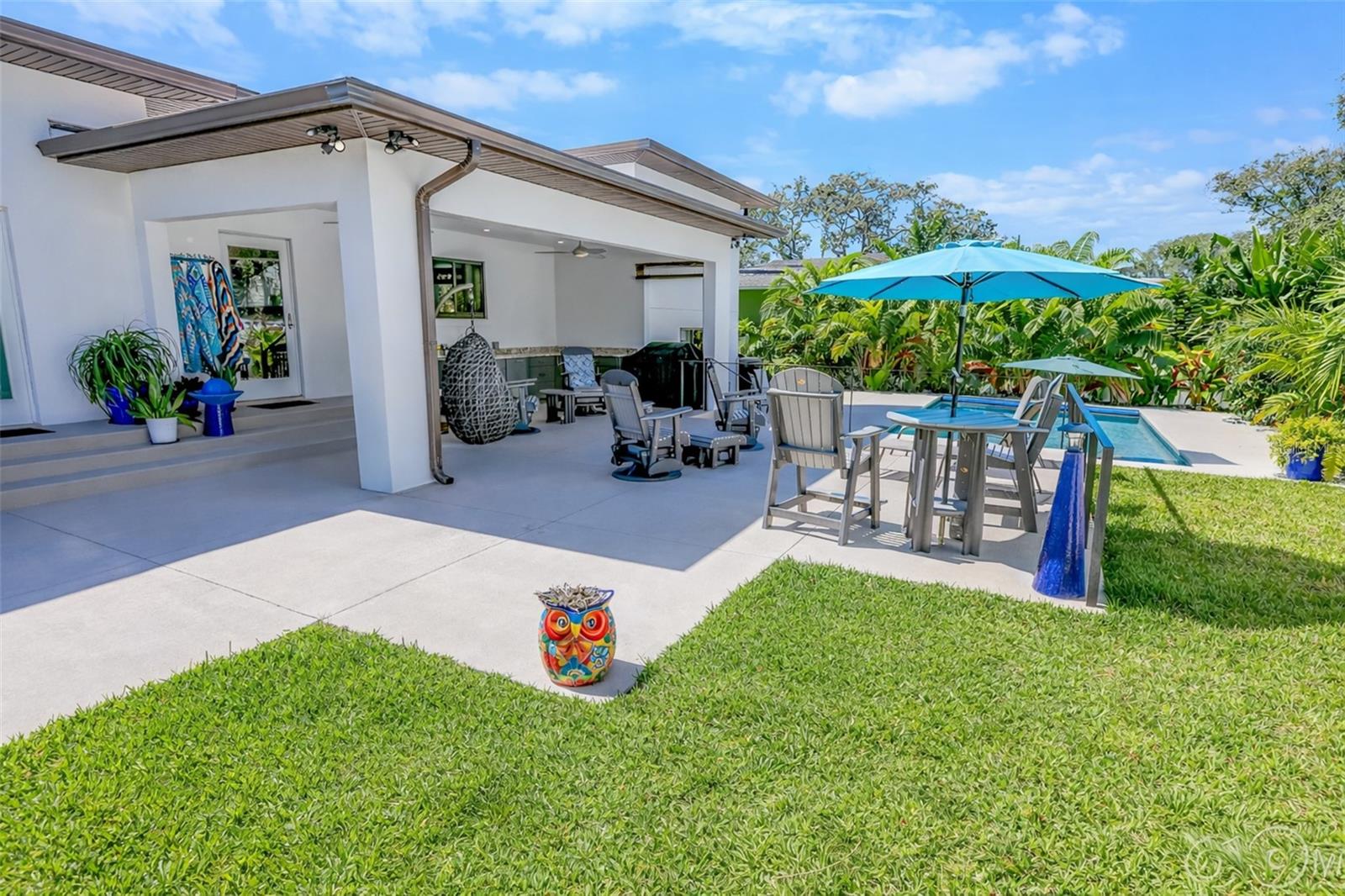 Image 29 of 46 For 2 Pleasant View Circle