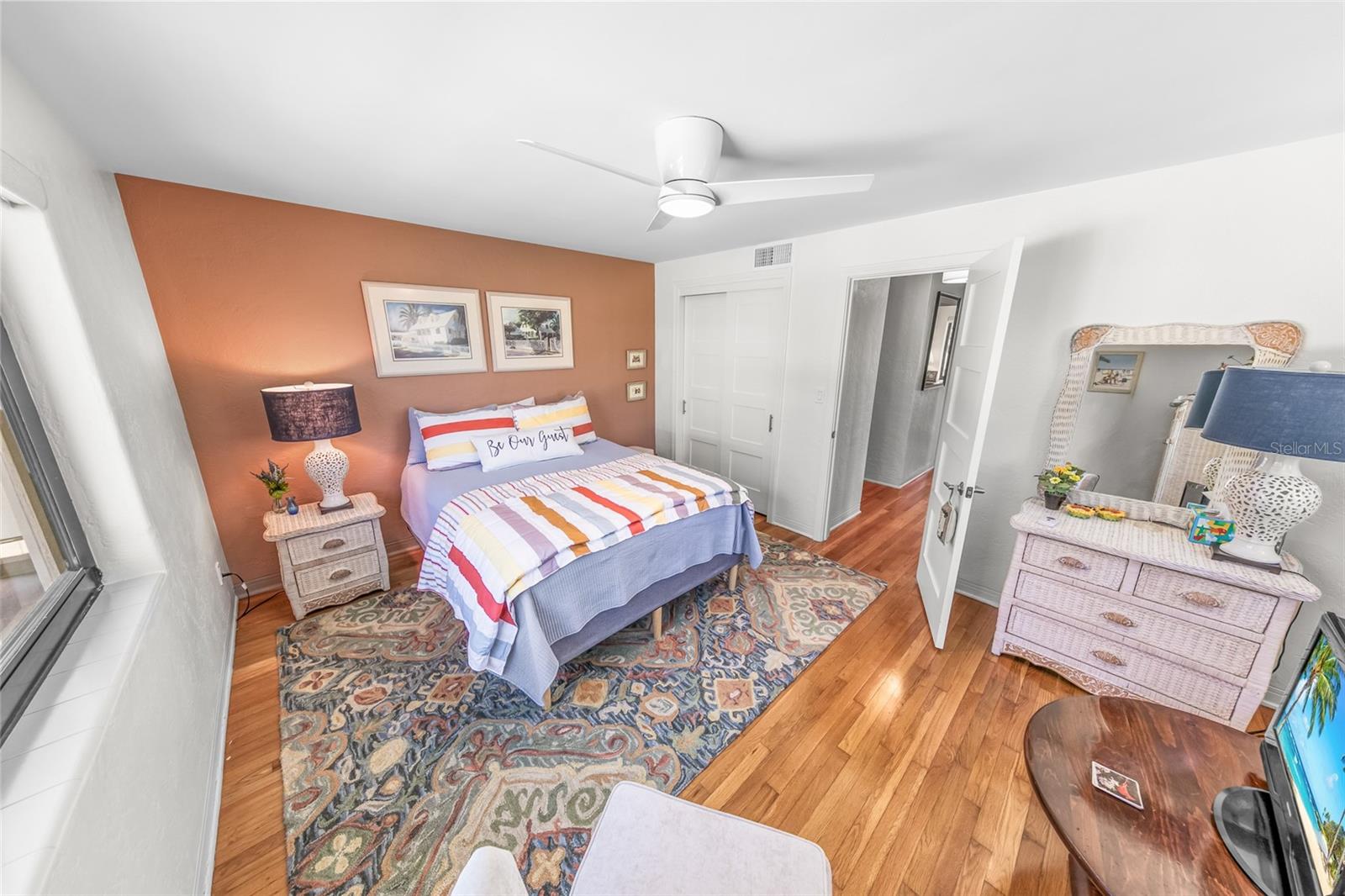 Image 36 of 46 For 2 Pleasant View Circle