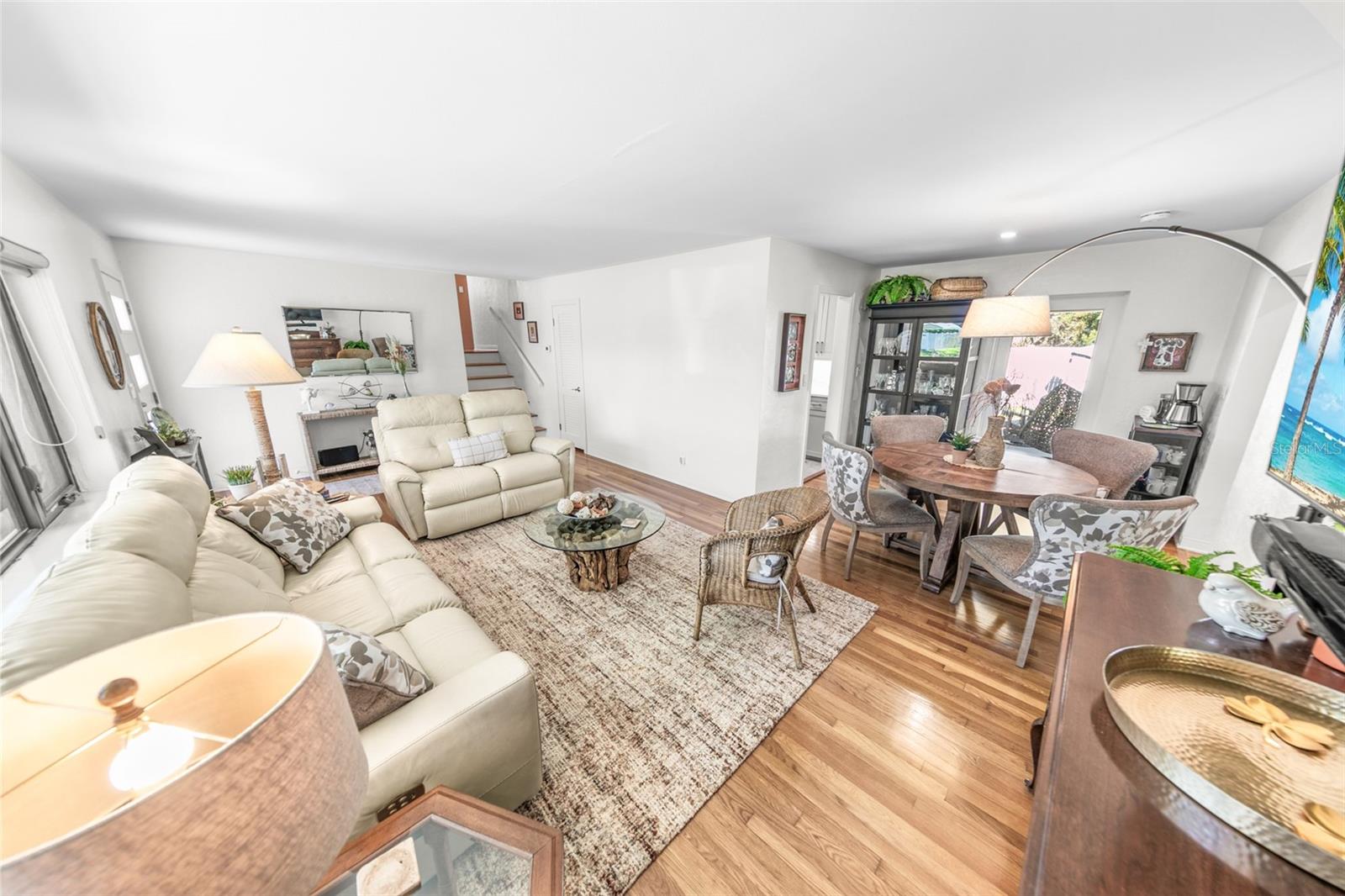 Image 7 of 46 For 2 Pleasant View Circle