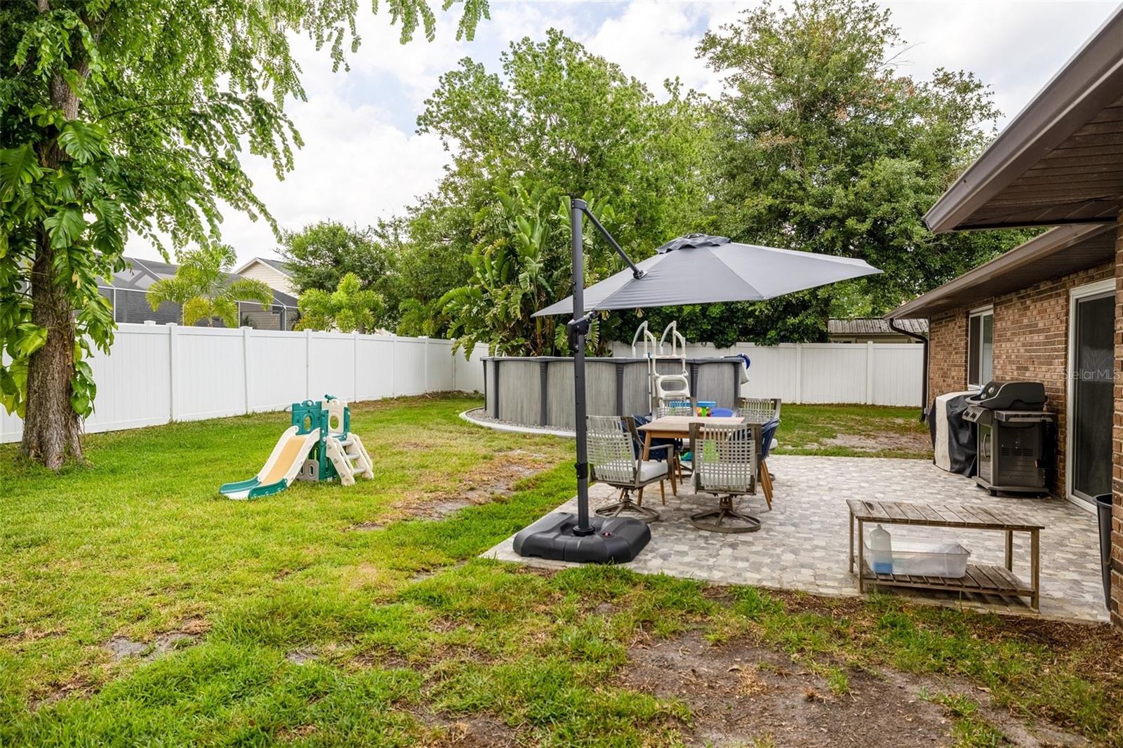 Image 19 of 22 For 966 Bramble Bush Circle W