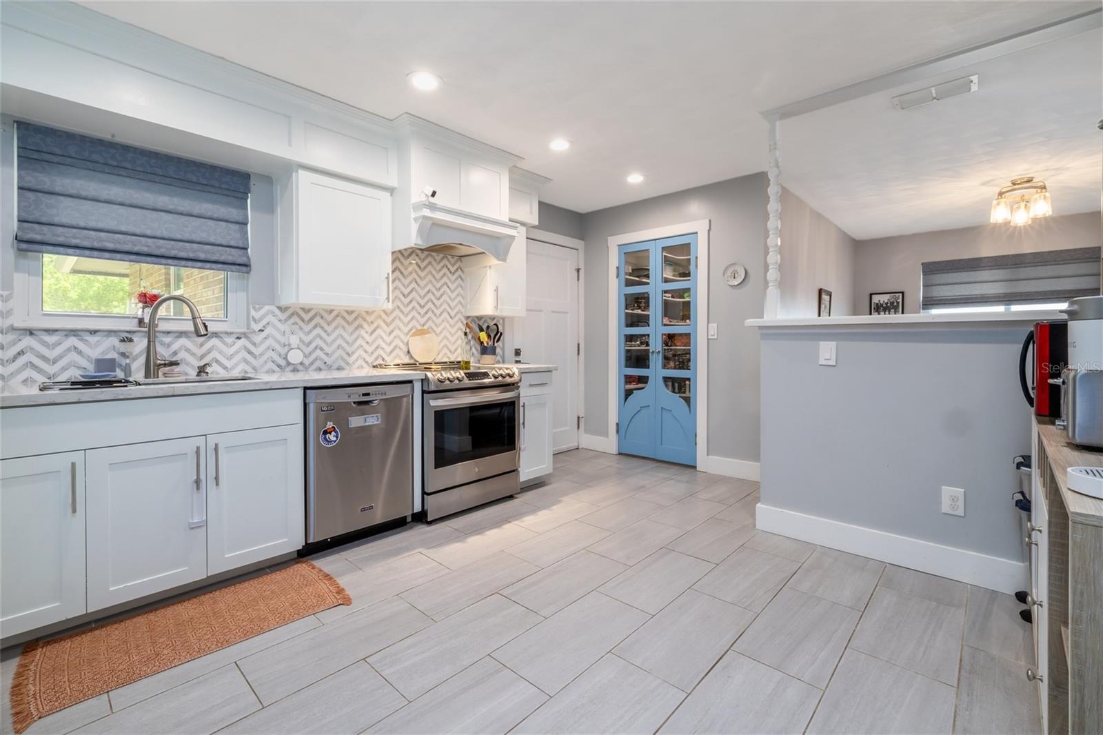 Image 8 of 22 For 966 Bramble Bush Circle W