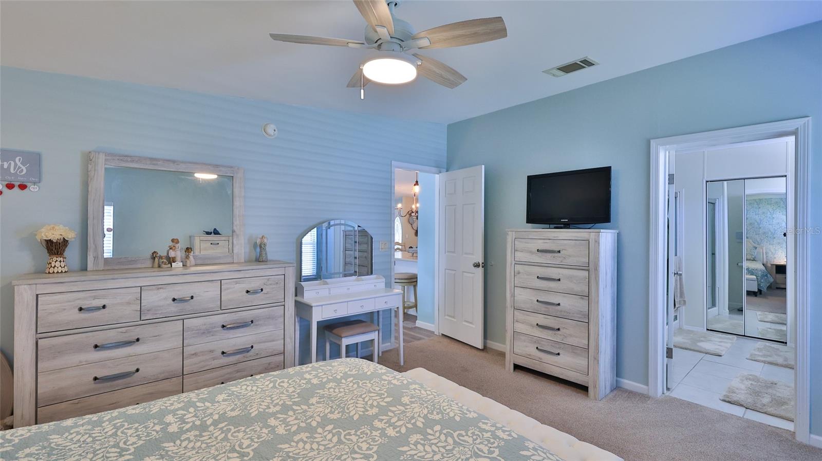 Image 13 of 50 For 317 Water Landing Drive