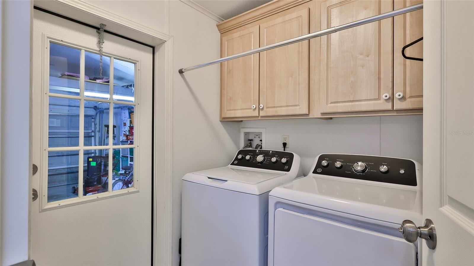 Image 21 of 50 For 317 Water Landing Drive