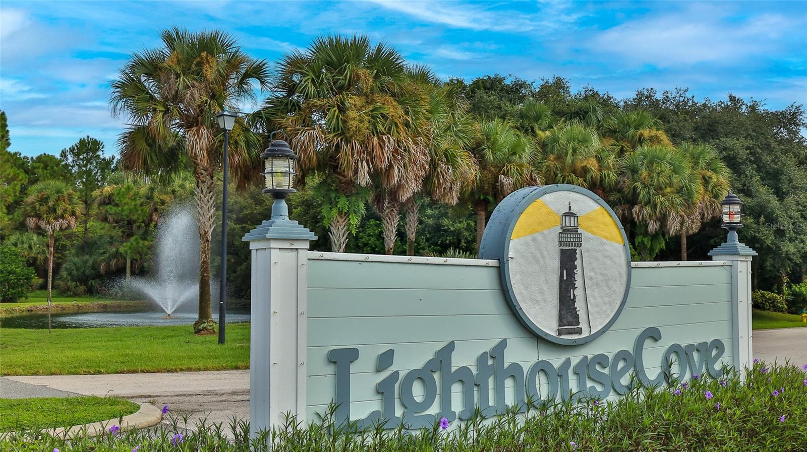 Image 30 of 50 For 317 Water Landing Drive